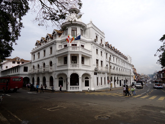 03_nach_Kandy_sri_lanka