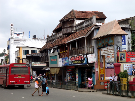 03_nach_Kandy_sri_lanka