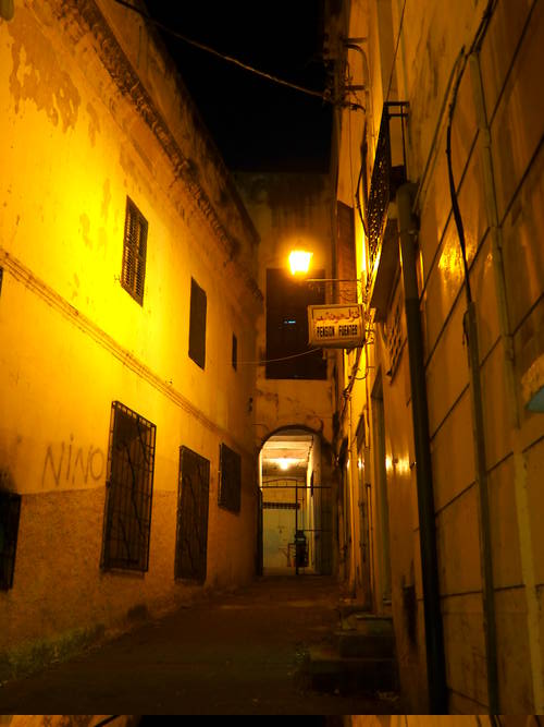 Gasse in der Medina von Tanger