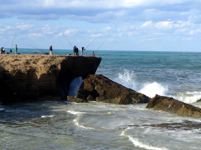 Angler an der Steilküste