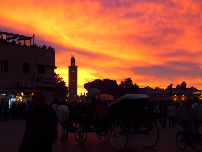 Marrakesch Sonnenunetrgang am Djemaa el Fna