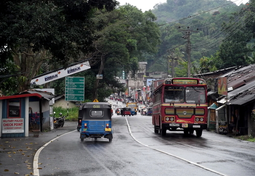03_nach_Kandy_sri_lanka