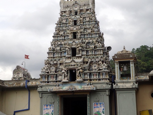 03_nach_Kandy_sri_lanka