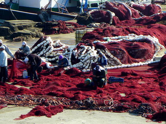 Fischernetze Reparatur