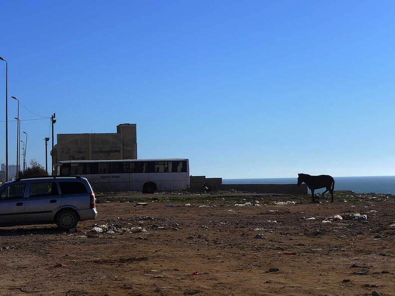 Safi, Parkplatz an der Corniche
      