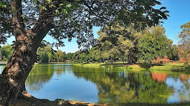 Thailand Ayutthaya Geschichtspark See
      
