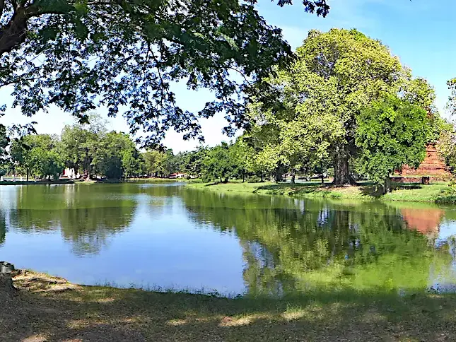 Thailand Ayutthaya Geschichtspark See Panorama