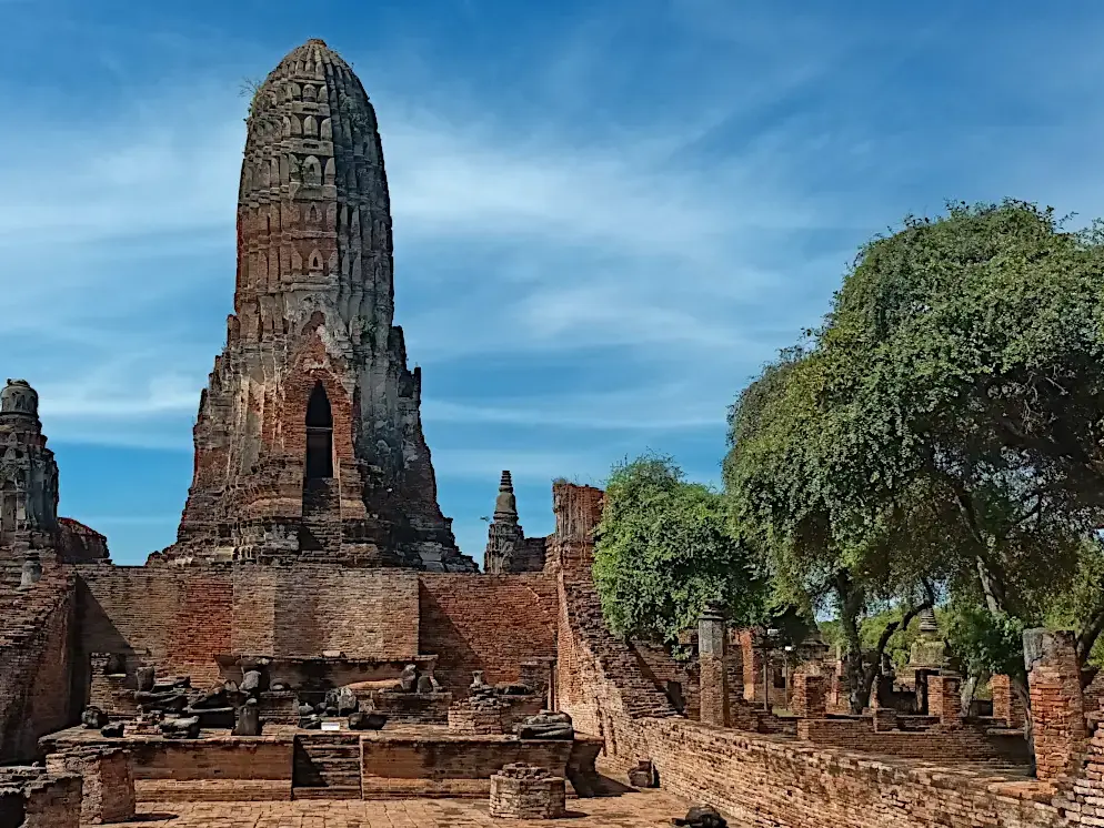 Thailand Ayutthaya Geschichtspark Wat Ratchaburana Turm
