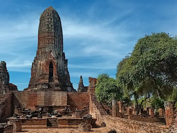 Thailand Ayutthaya Geschichtspark Wat Ratchaburana Turm