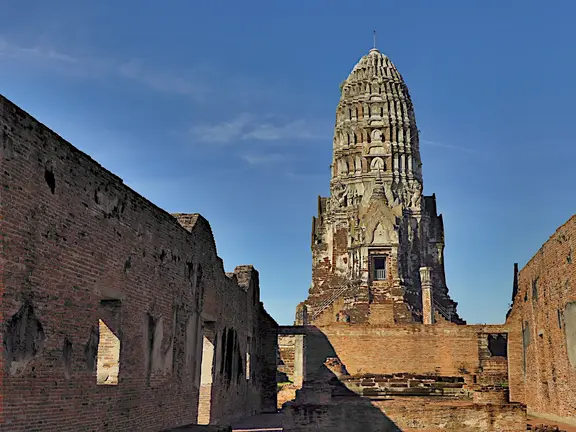 Thailand Ayutthaya Geschichtspark Wat Ratchaburana Turm2