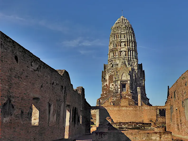 Thailand Ayutthaya Geschichtspark Wat Ratchaburana Turm2