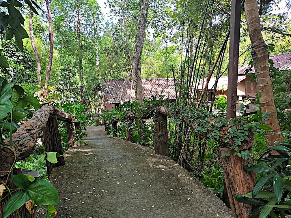 Thailand Isaan Unterkunft Huetten