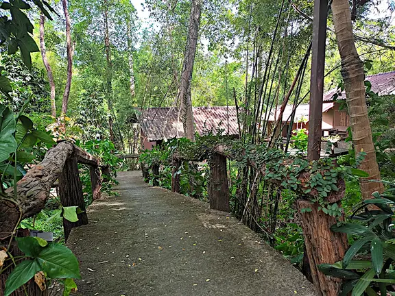 Thailand Isaan Unterkunft Huetten