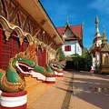Laos Pakse Tempel Drachen