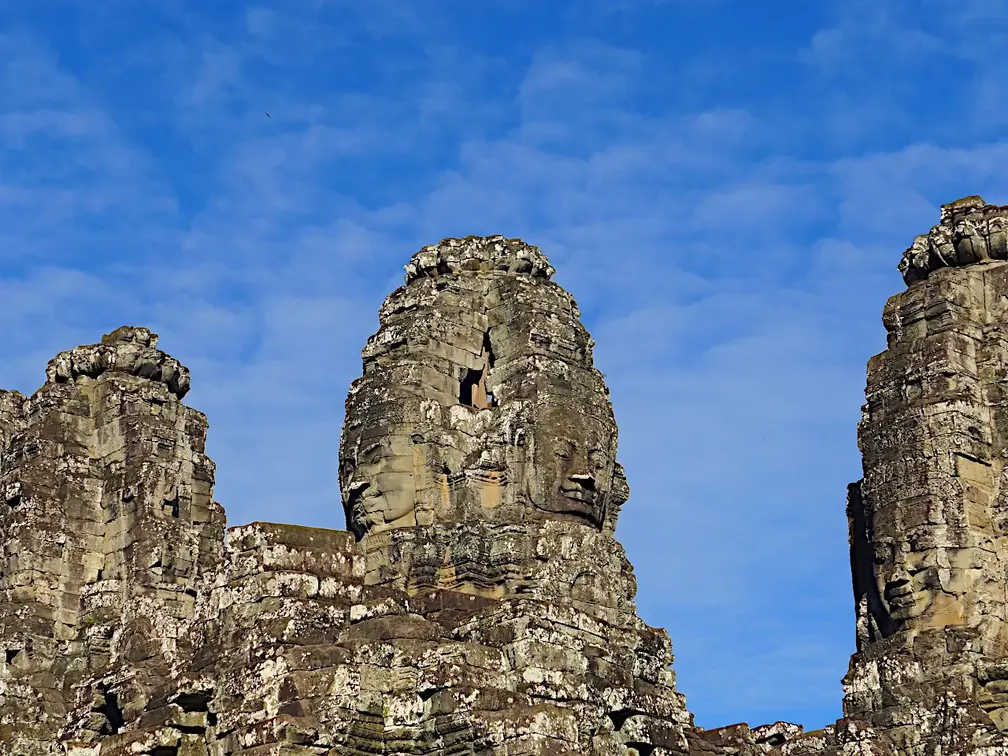Kambodscha Angkor Tempel Bayon Gesichter Tuerme