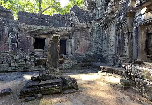 Kambodscha Angkor Tempel Klein Innenhof