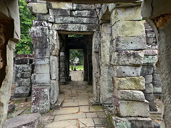 Kambodscha Angkor Tempel PreahKhan Durchgang