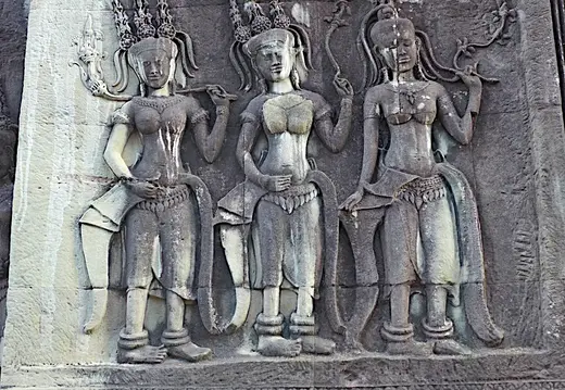 Kambodscha Angkor Tempel Relief 3Taenzerin