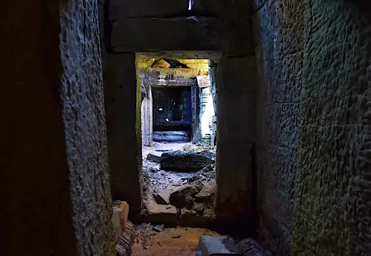 Kambodscha Angkor Tempel Ruine Gang Dunkel