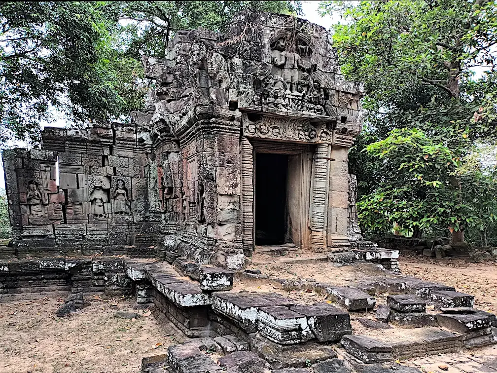 Kambodscha Angkor Tempel Suedwestlich Prasat
