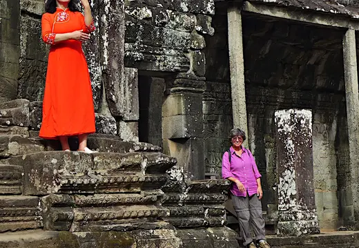 Kambodscha Angkor Tempel Touristin Schlotte