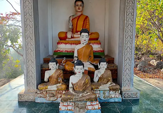 Kambodscha Phnom Sampow Tempel Buddha