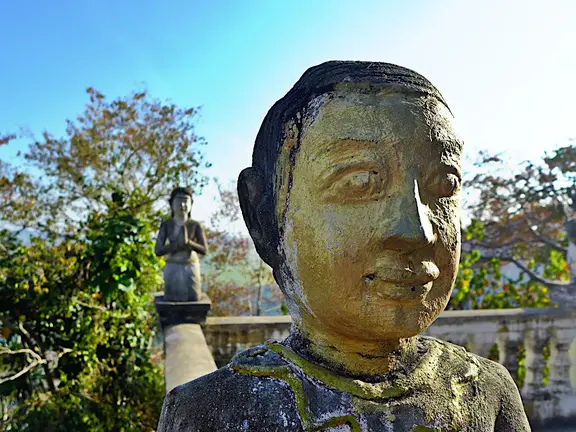 Kambodscha Phnom Sampow Tempel Skulpturen