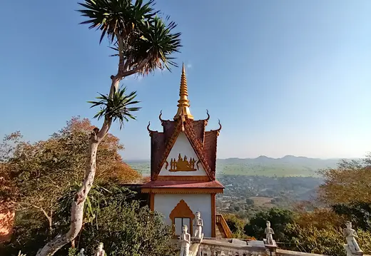 Kambodscha Phnom Sampow Tempel Turm