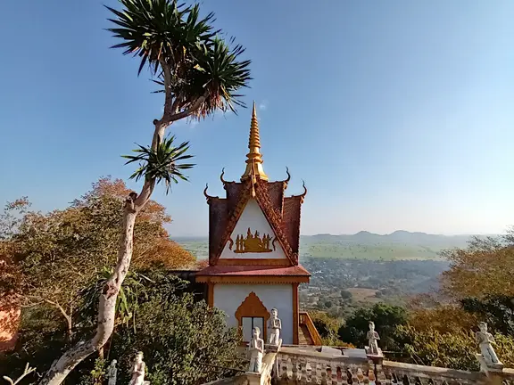 Kambodscha Phnom Sampow Tempel Turm