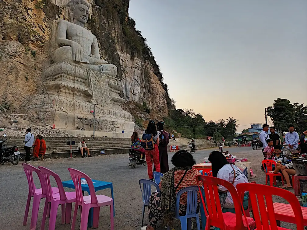 Kambodscha Phnom Sampow Touristen