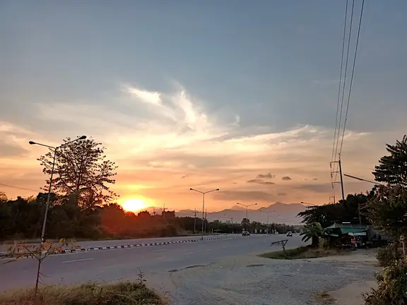 Thailand Provinz Chanthaburi Strasse Abend